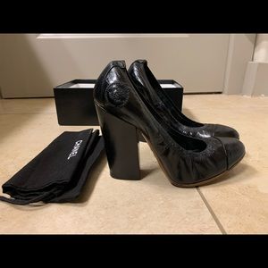 Chanel CC Logo Elastic Patent Pumps